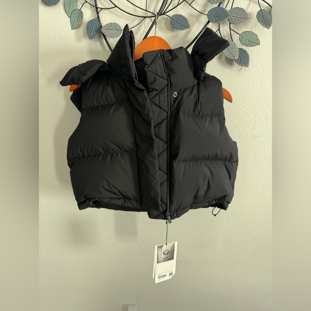 Wunder puff cropped vest